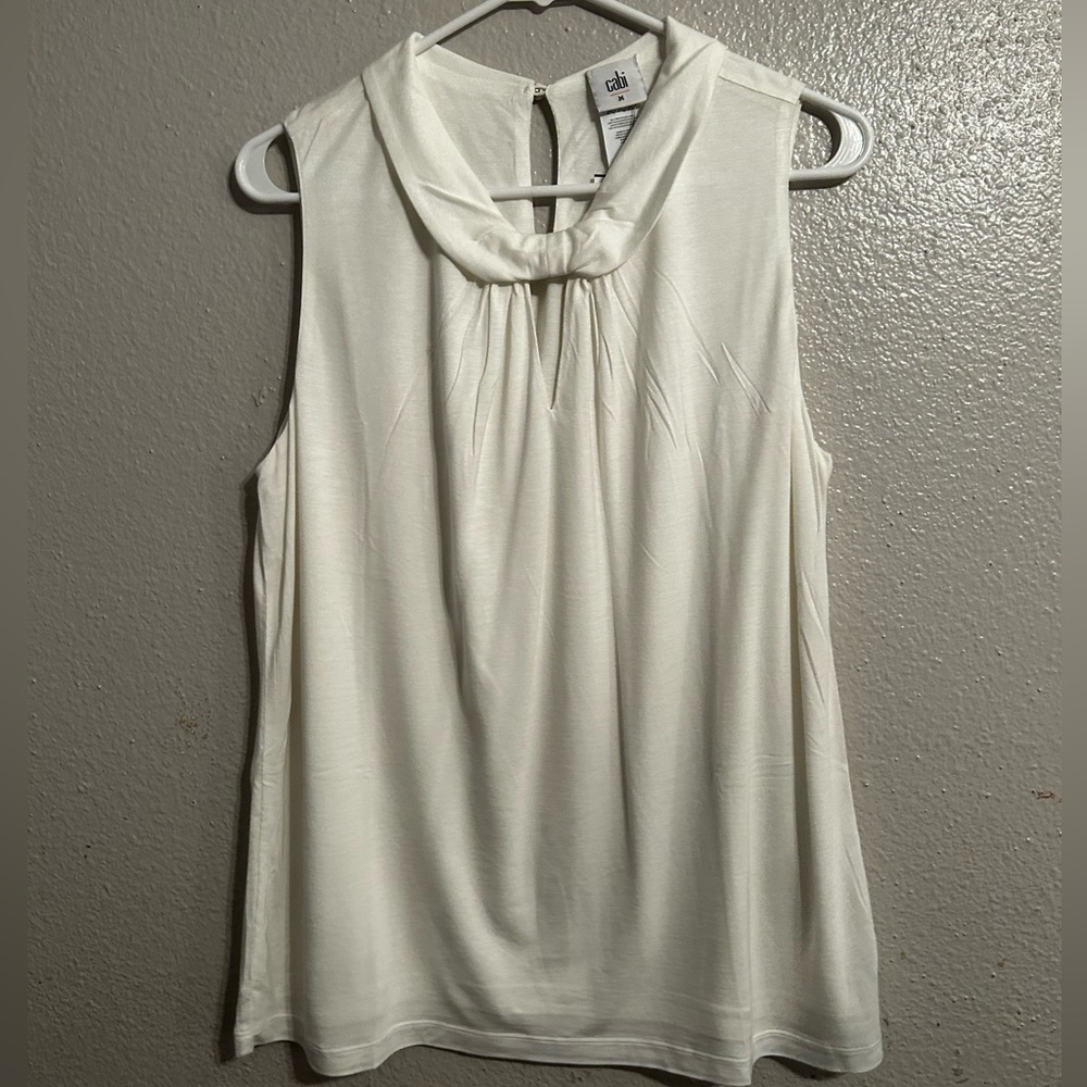 By Cabi, side medium. Tunic with collar, single button in back